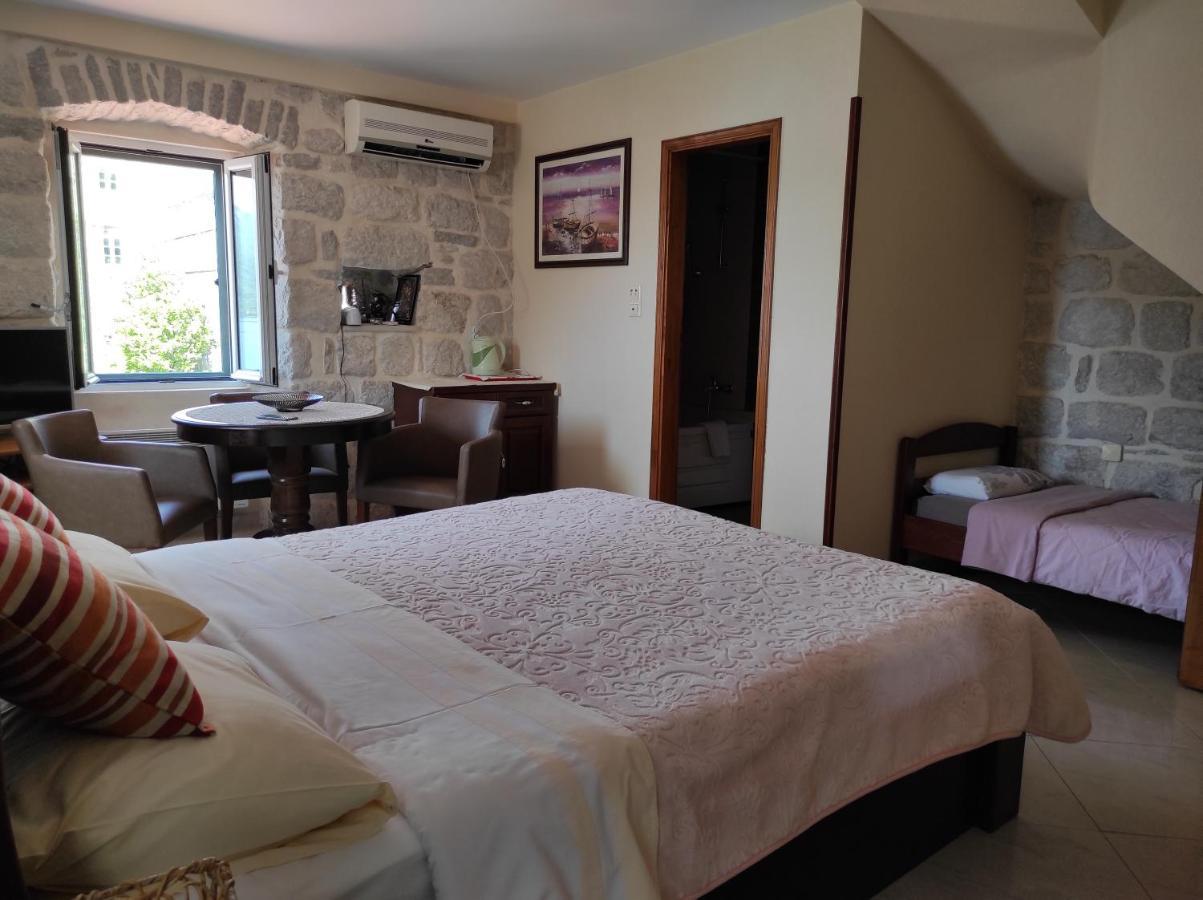 Gudelj Apartments Perast Ngoại thất bức ảnh