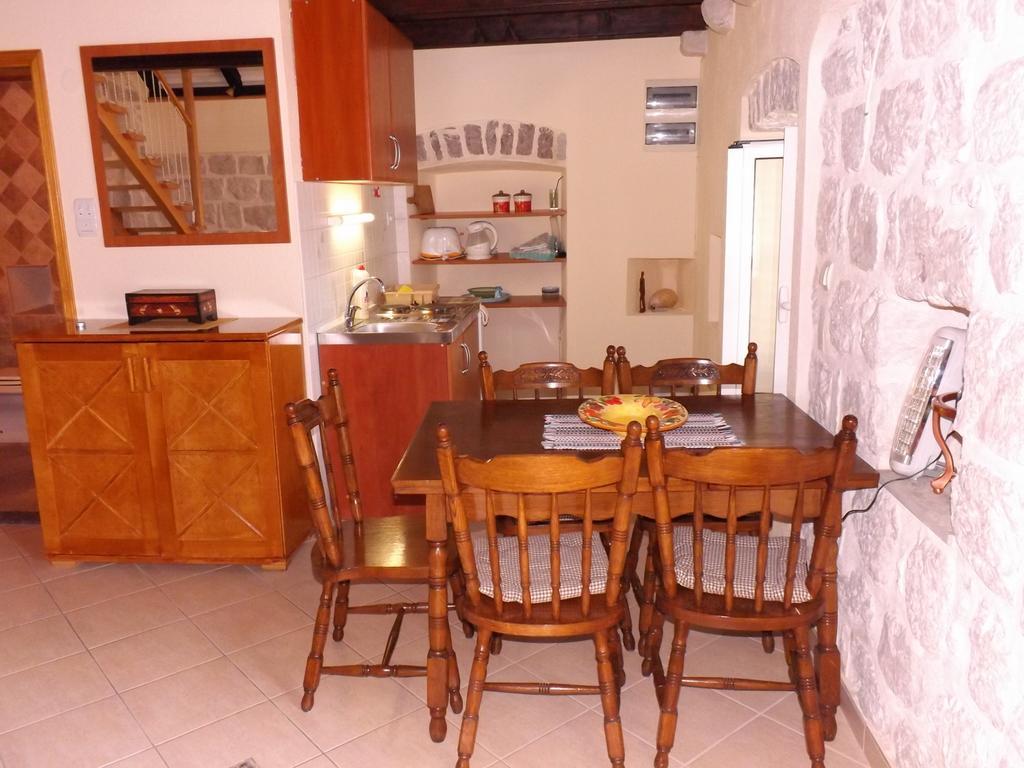 Gudelj Apartments Perast Phòng bức ảnh